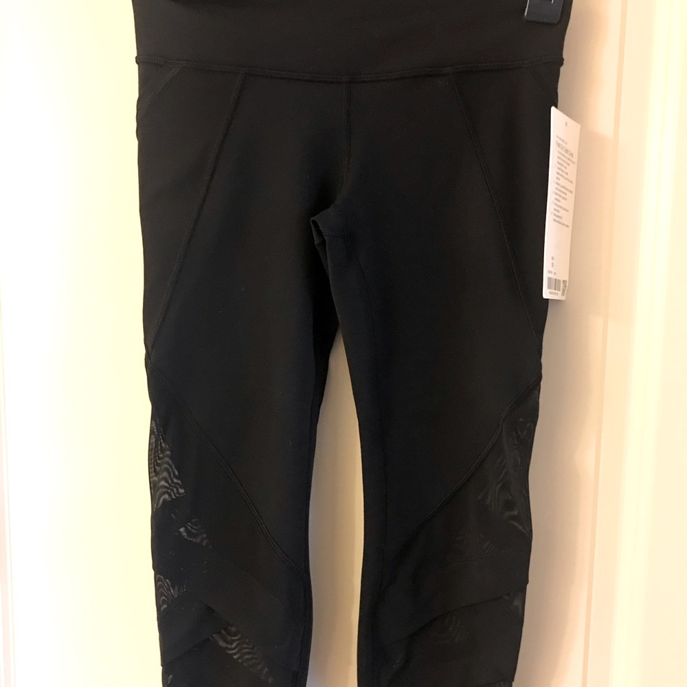 Ivivva Fold on tight crop new with tags size 10